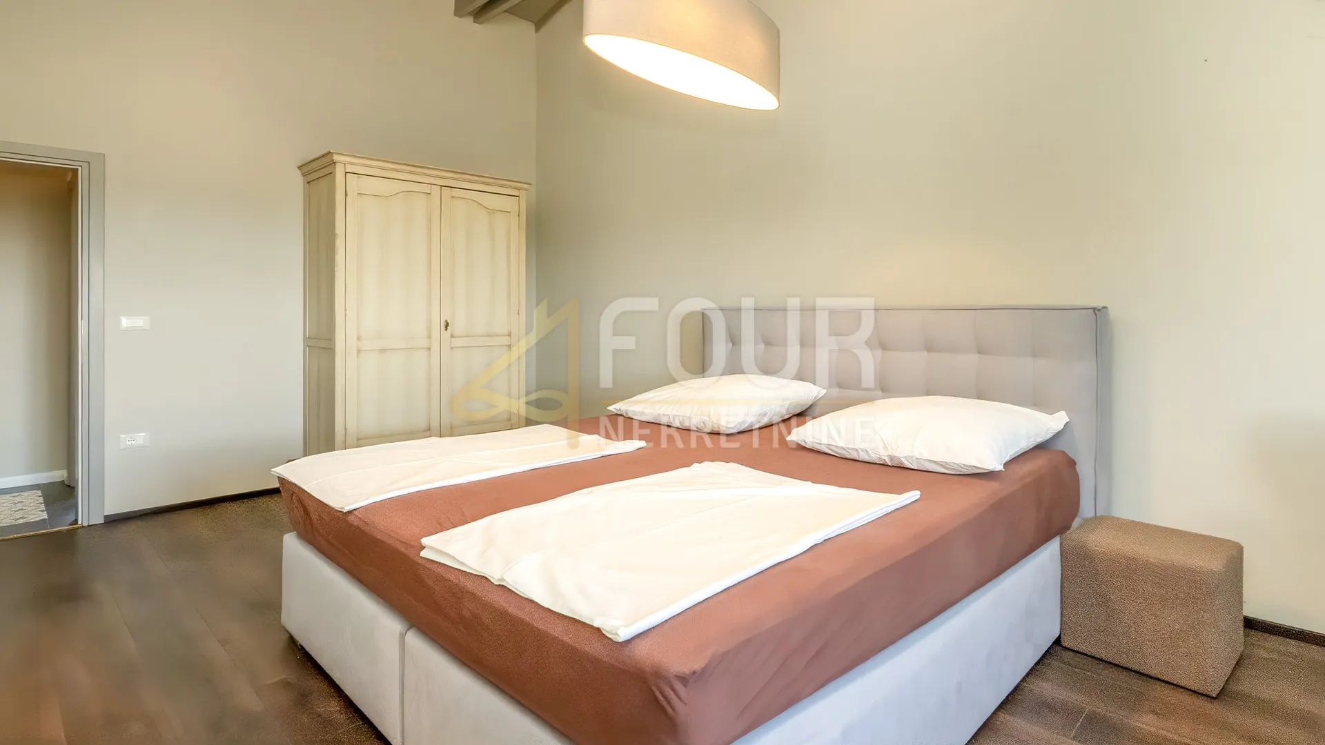 istra, kaštelir, prekrasna kamena vila s bazenom - slika 8