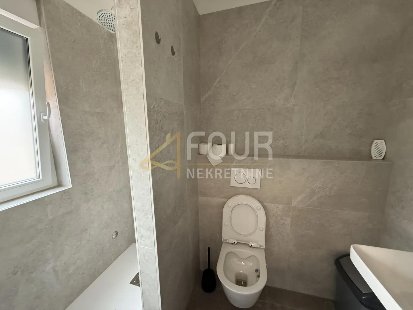 istra, sveti lovreč - okolica, kuća 346m2, balkon, terasa - slika 26
