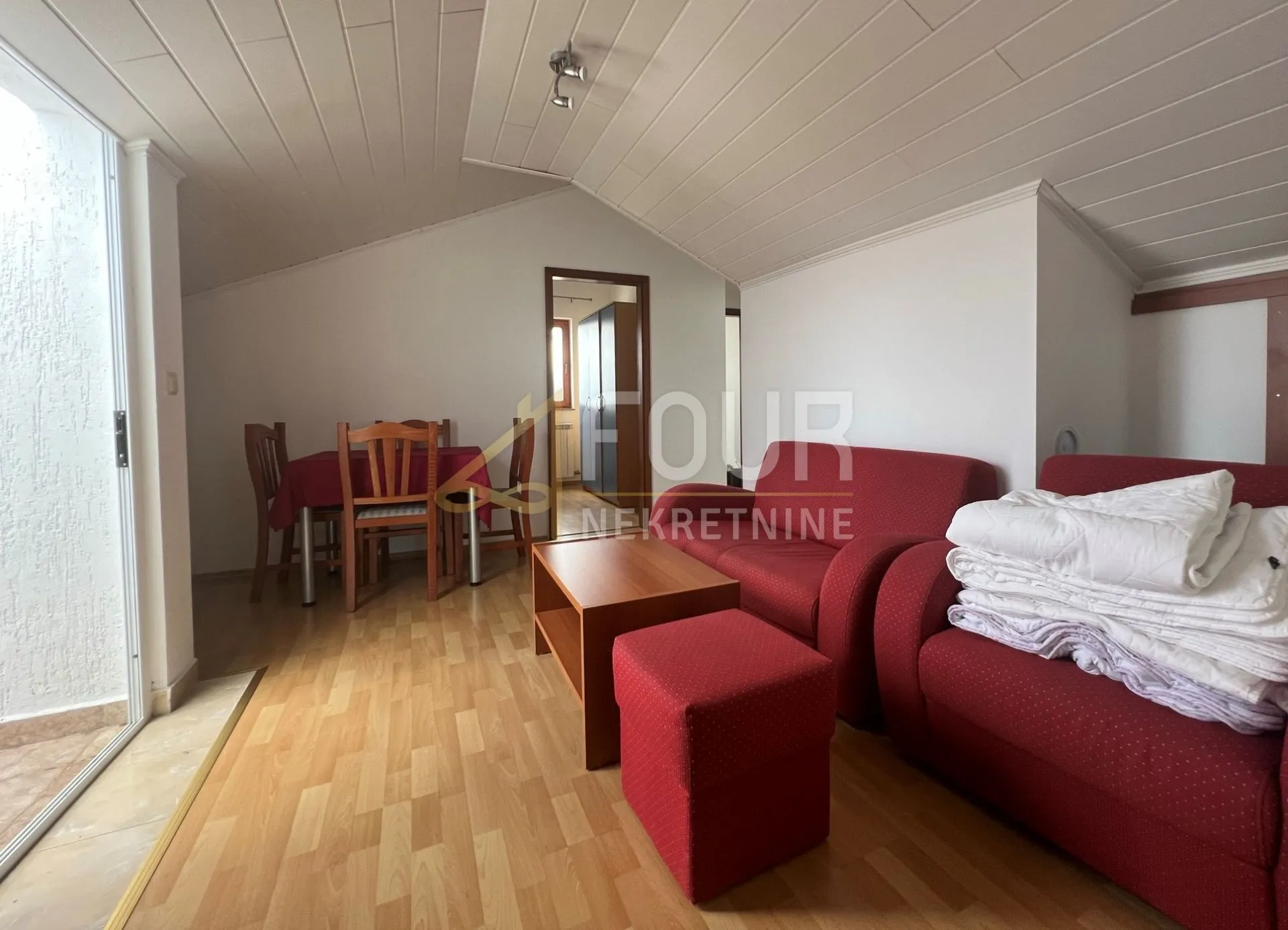 otok krk, njivice, 2s+db, otvoreni pogled na more - slika 5