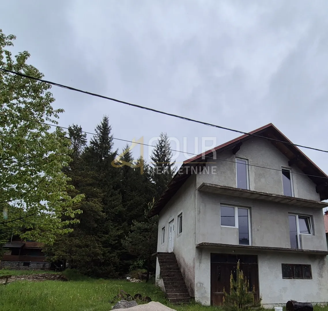 Gorski kotar, Mrkopalj, 253m2, kuća + poslovni objekt