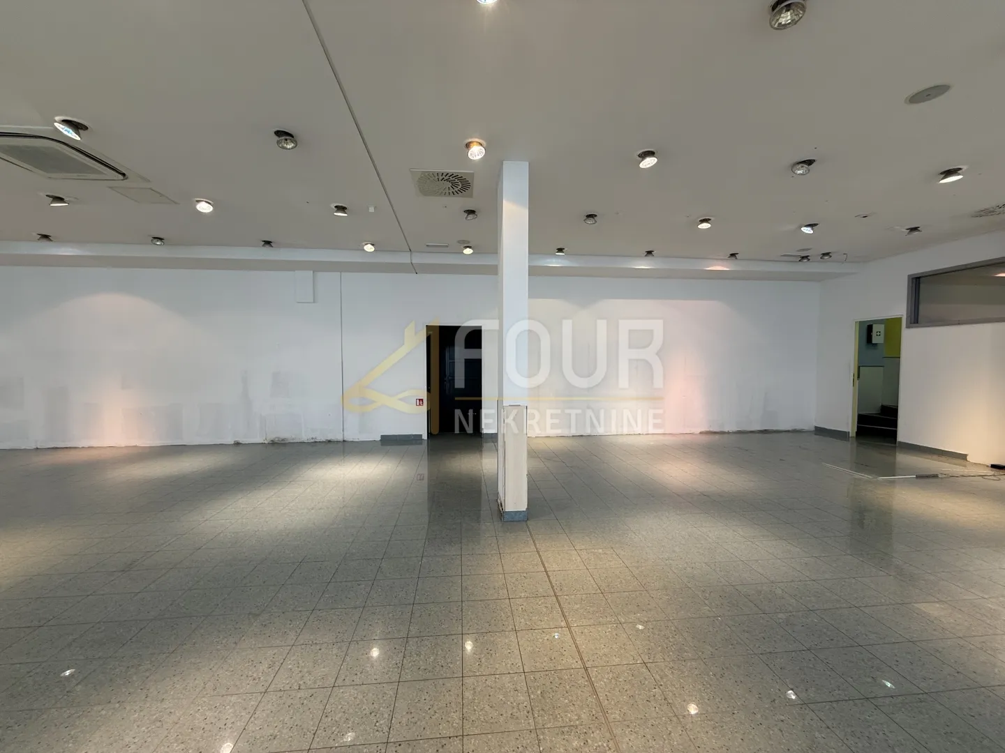 zakup, istra, pula, centar, poslovni prostor, 242m2 - slika 3