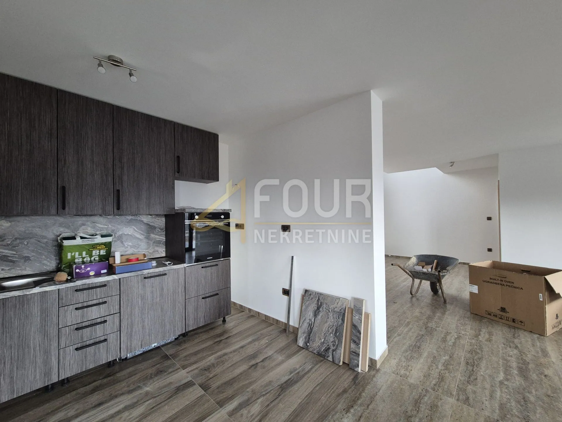 otok krk, soline, novogradnja s bazenom, 240m2 - slika 3
