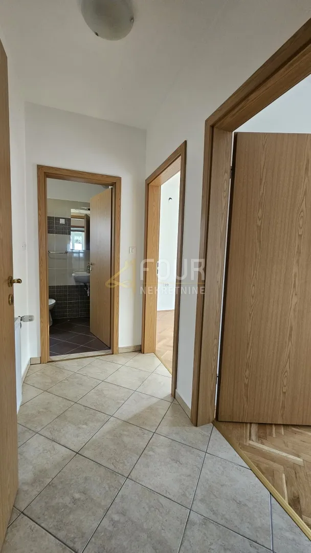 viškovo, 75.11m2, 2s+db, balkon, veliko spremište! - slika 7