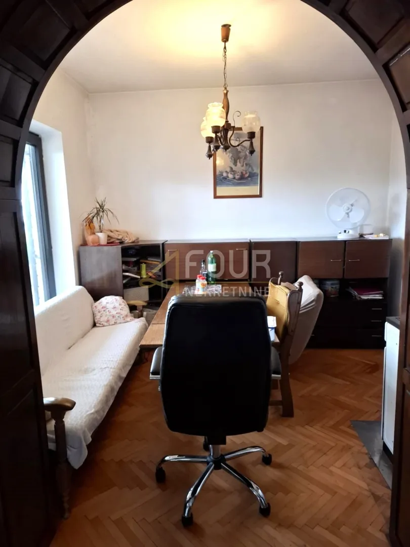Rijeka, Pehlin, 3s+db, 120m2, balkon, okućnica