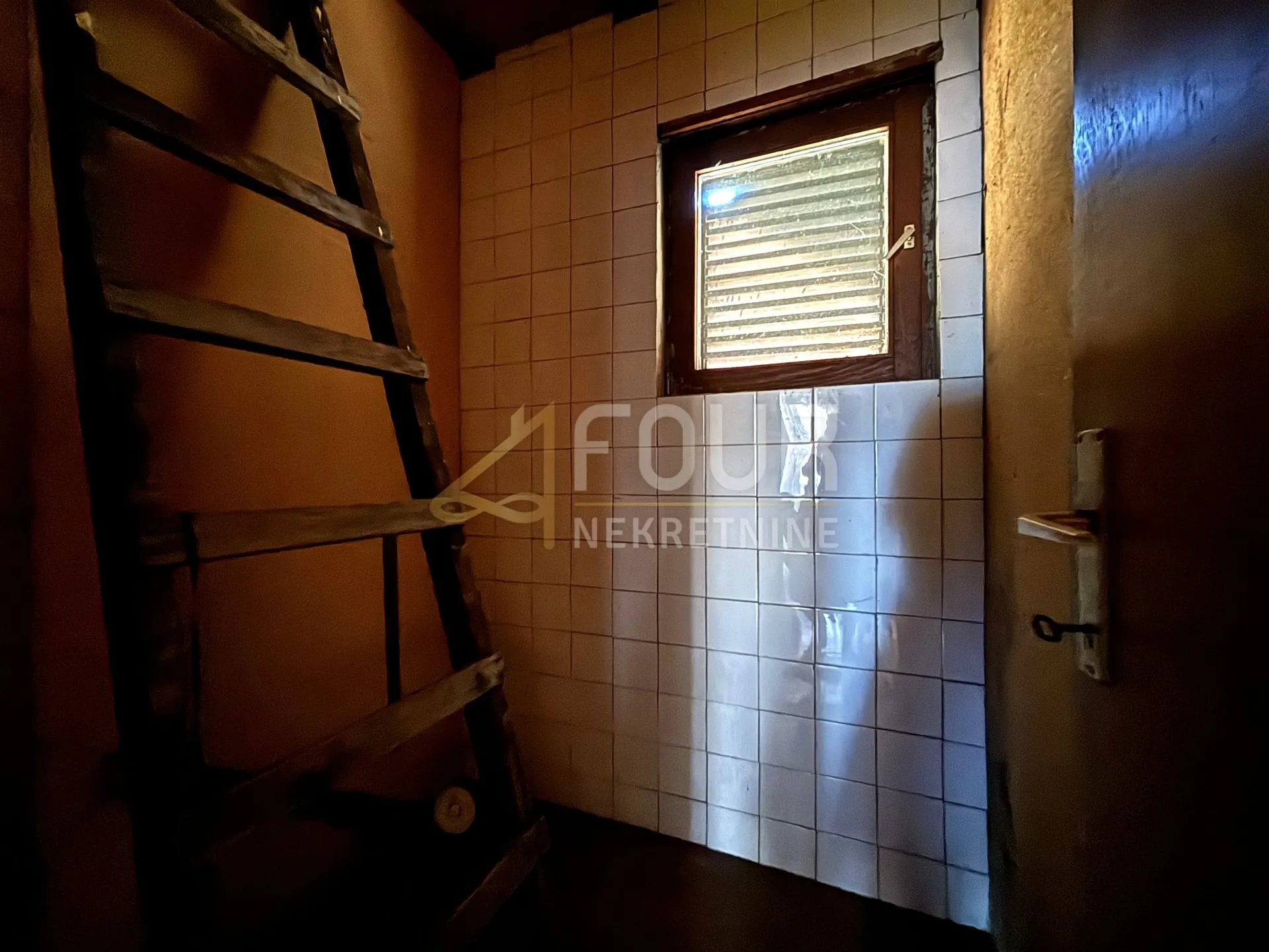 ogulin - okolica, samostojeća kuća s garažom, 102m2 - slika 9