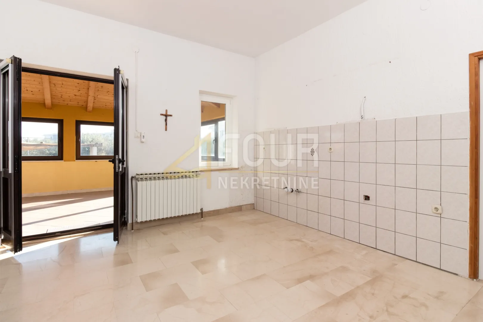 otok krk, krk, 399m2, kuća s bazenom - slika 16
