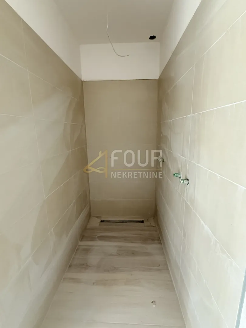poljane, samostojeća kuća s bazen, 300m2 - slika 18