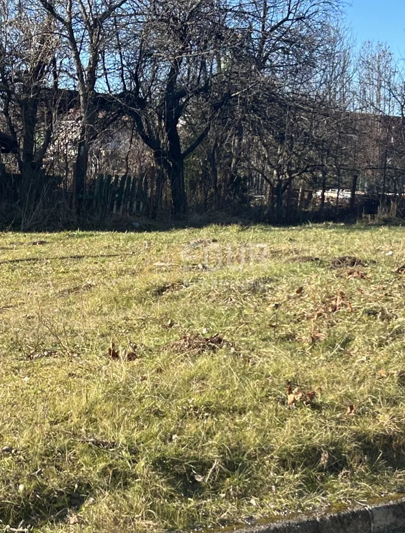 Gorski kotar, Ravna Gora, građevinsko zemljište s mobilnom kućicom