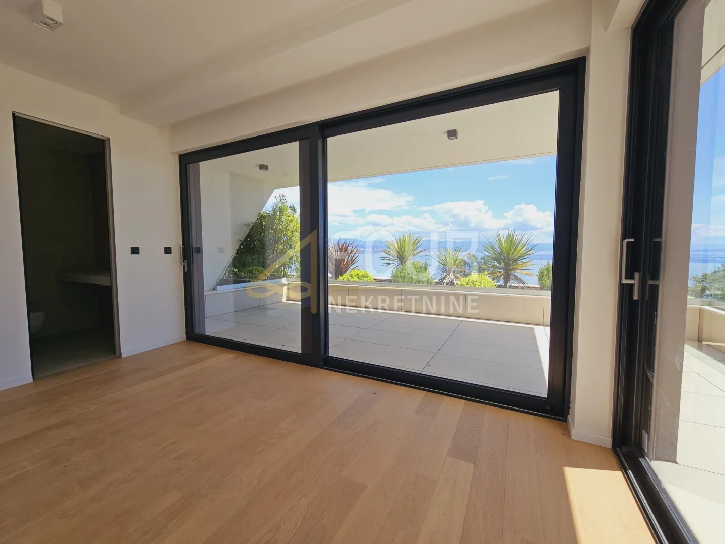 opatija, novogradnja, 238.01m2, dvoetažni 4s+db, bazen i okućnica - slika 12