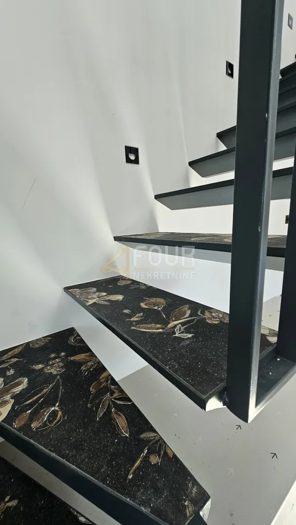 rijeka, trsat, dvoetažni 3s+db, terasa - slika 20