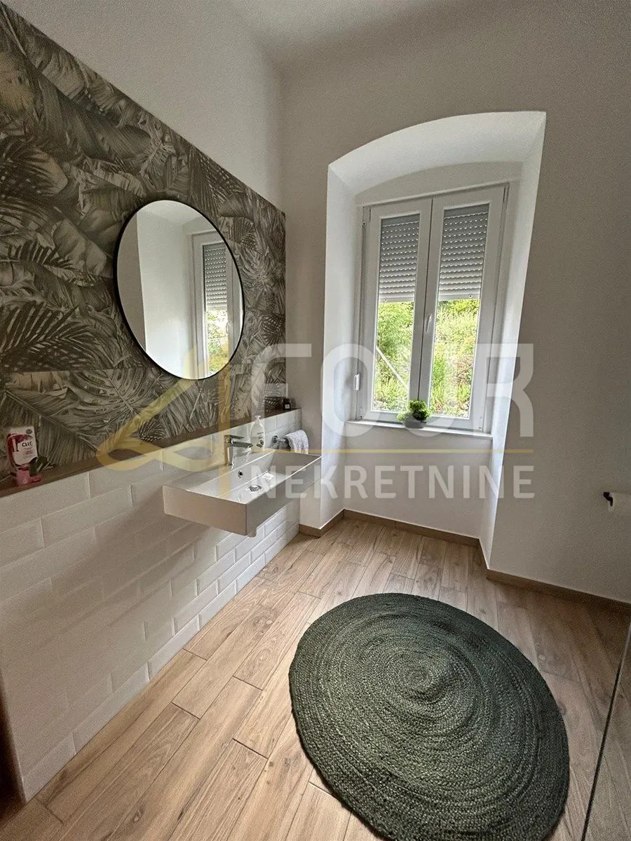 rijeka, banderovo, 51.52m2, adaptiran i moderno uređen stan! - slika 9