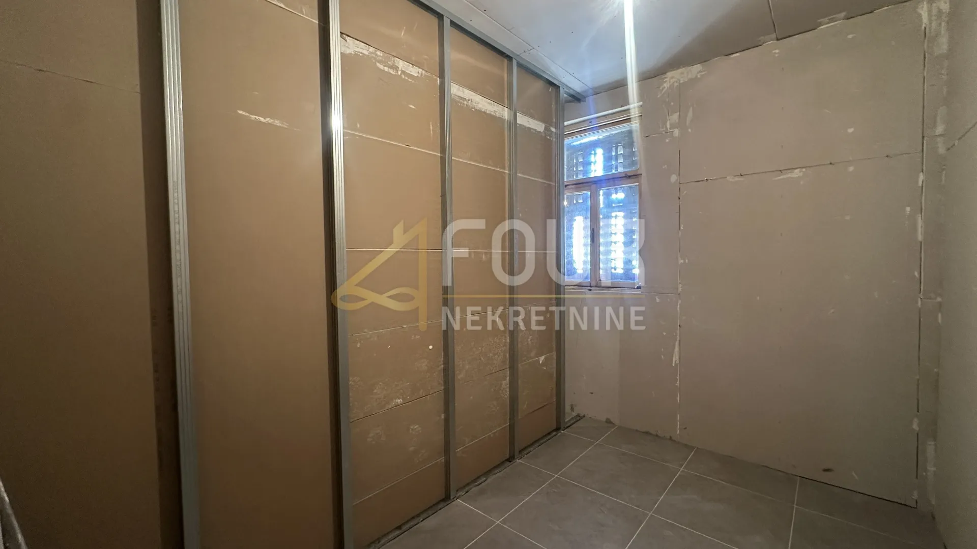 istra, pula - centar, 2s+db, 45.36m2, u adaptaciji - slika 9