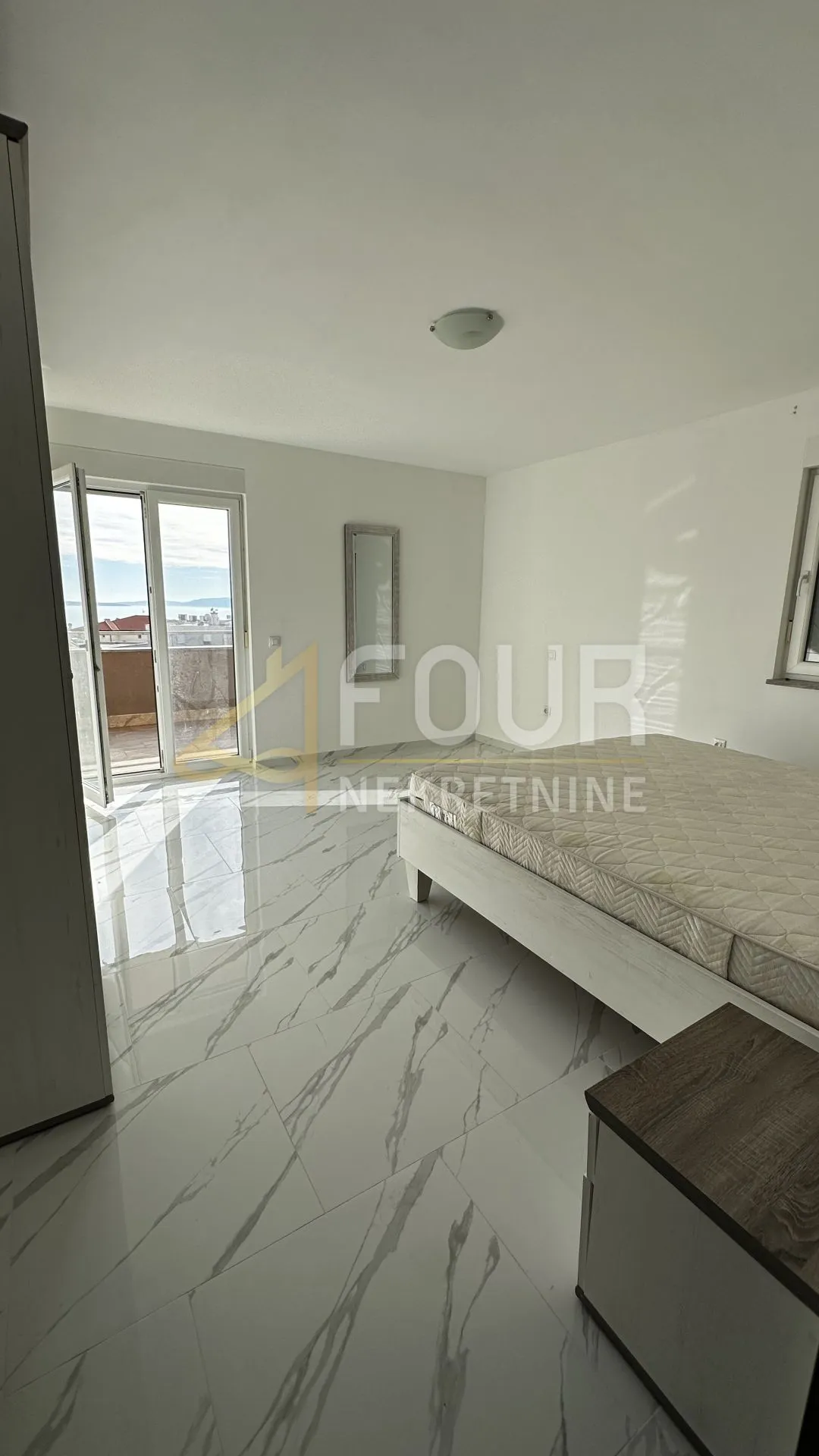 rijeka, srdoči, 3s+db, 132.26m2, terasa, okućnica - slika 2