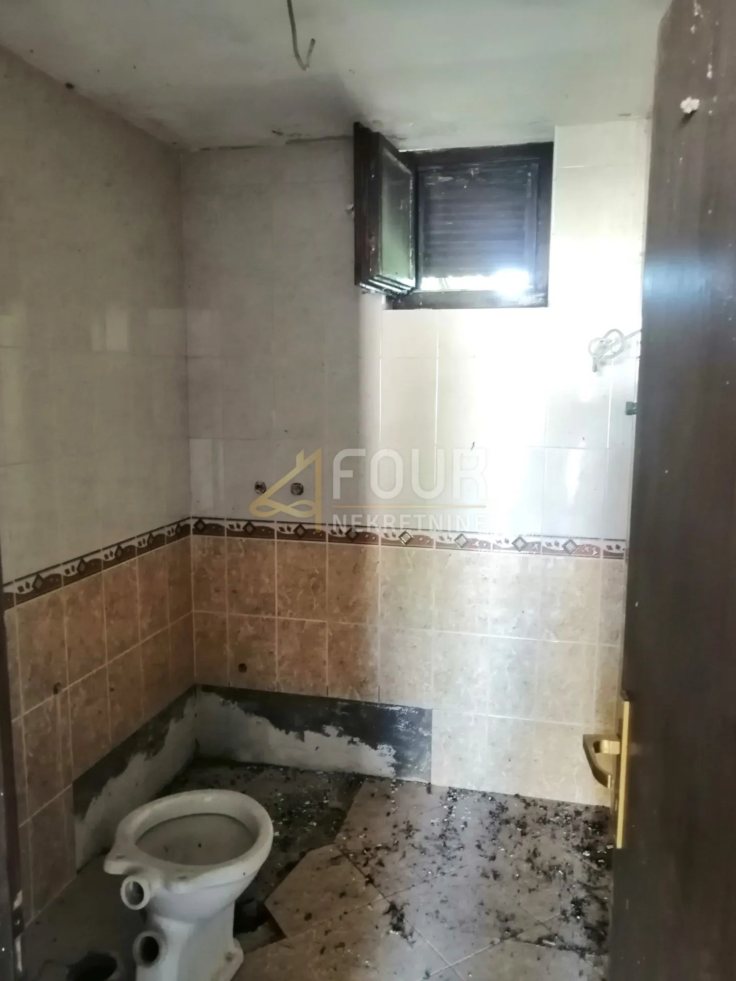 istra, poreč, zemljište 1.880m2 sa započetom gradnjom - slika 4