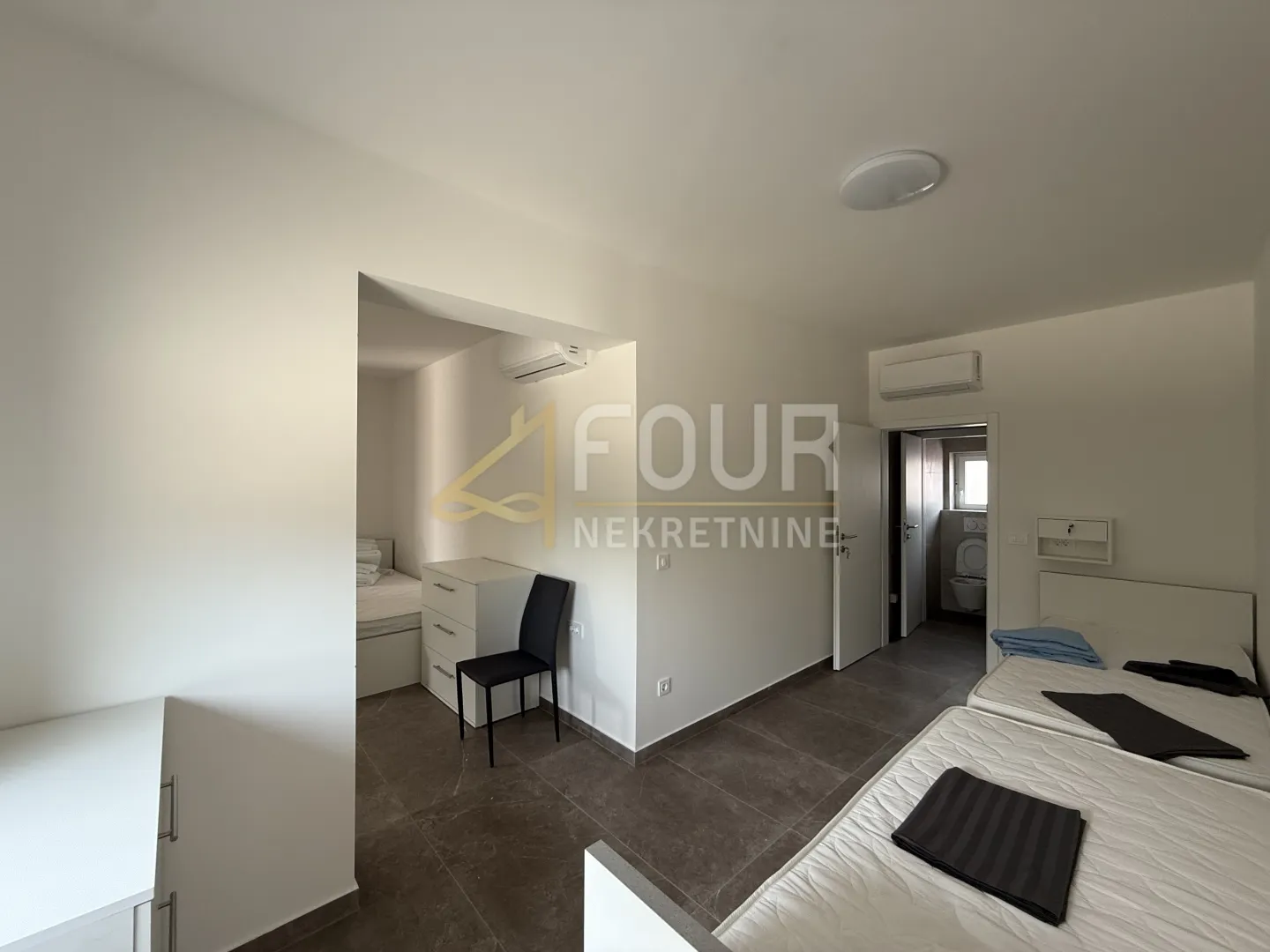 istra, sveti lovreč - okolica, kuća 346m2, balkon, terasa - slika 15