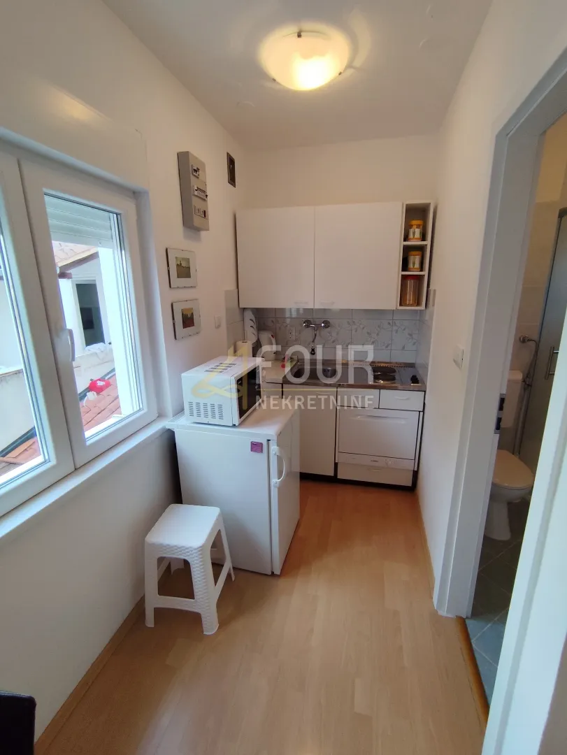 istra, barbariga, 40m2, garsonijera, balkon, parkirno mjesto - slika 9