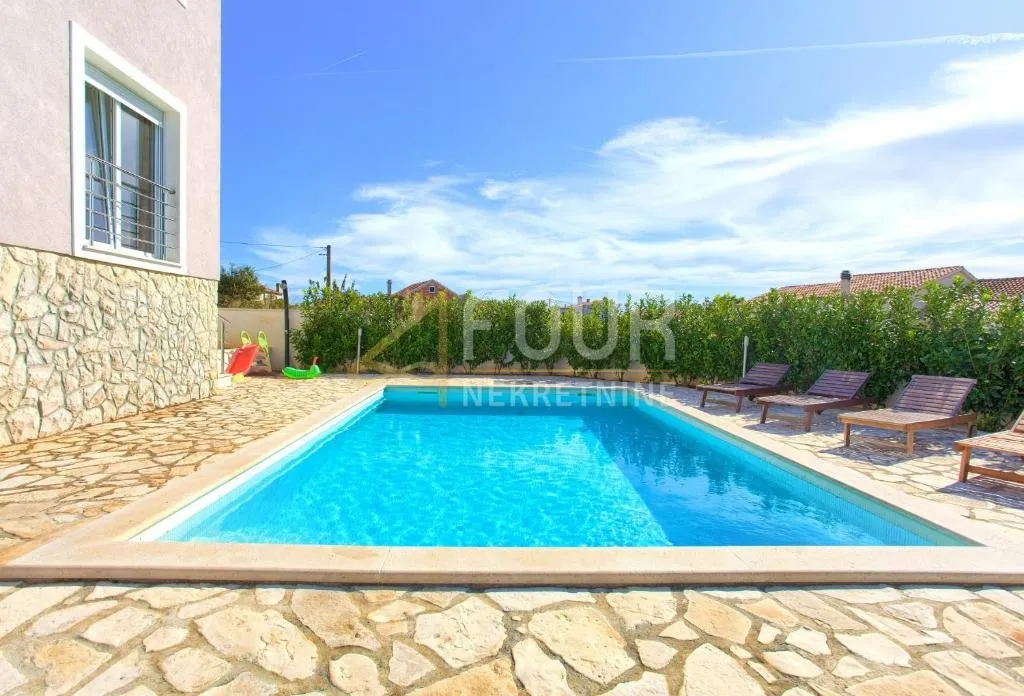 Otok Krk, Linardići, samostojeća kuća, 170m2 - Linardići, Krk