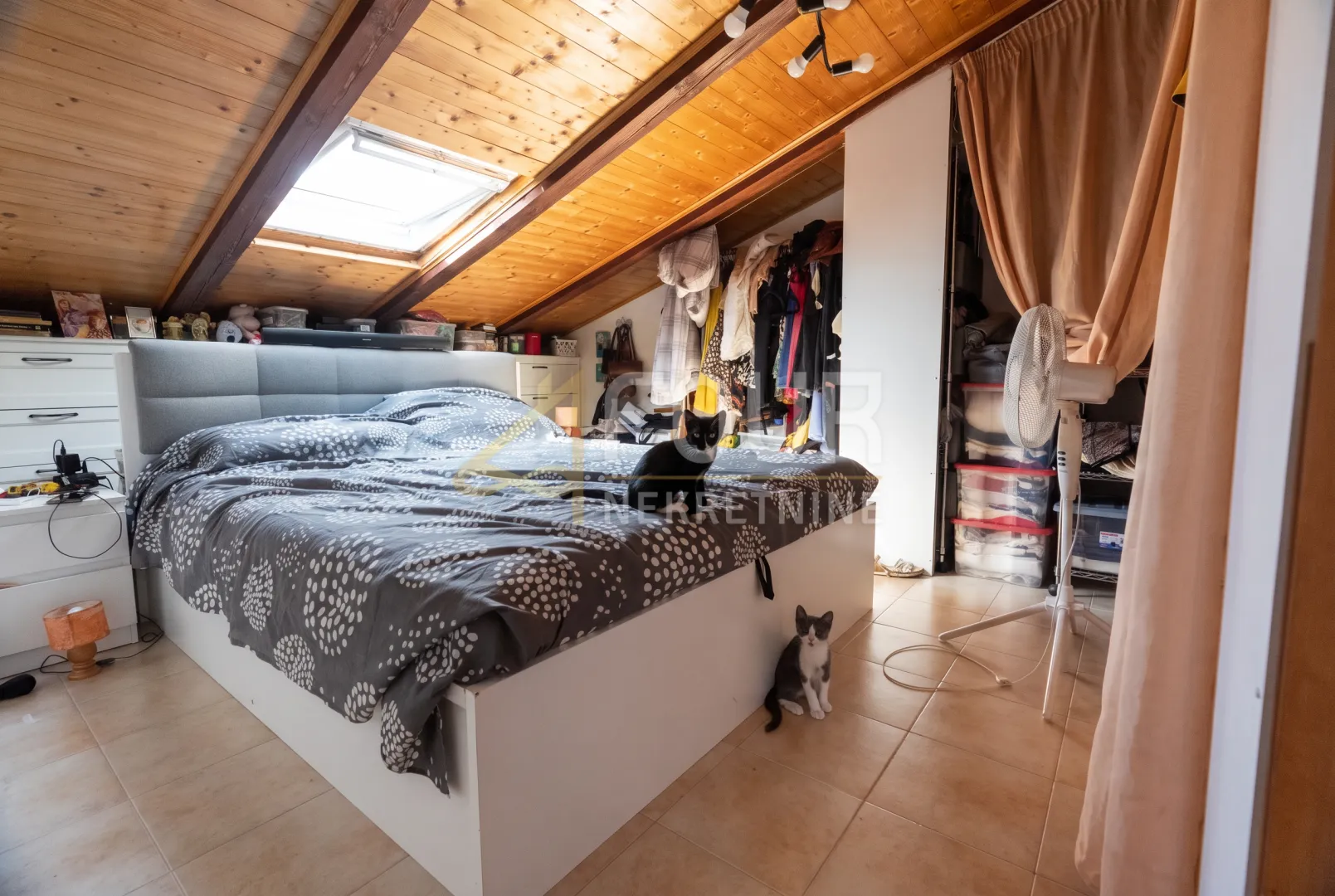 istra, ližnjan, mansardni stan s terasom i pogledom na more - slika 5