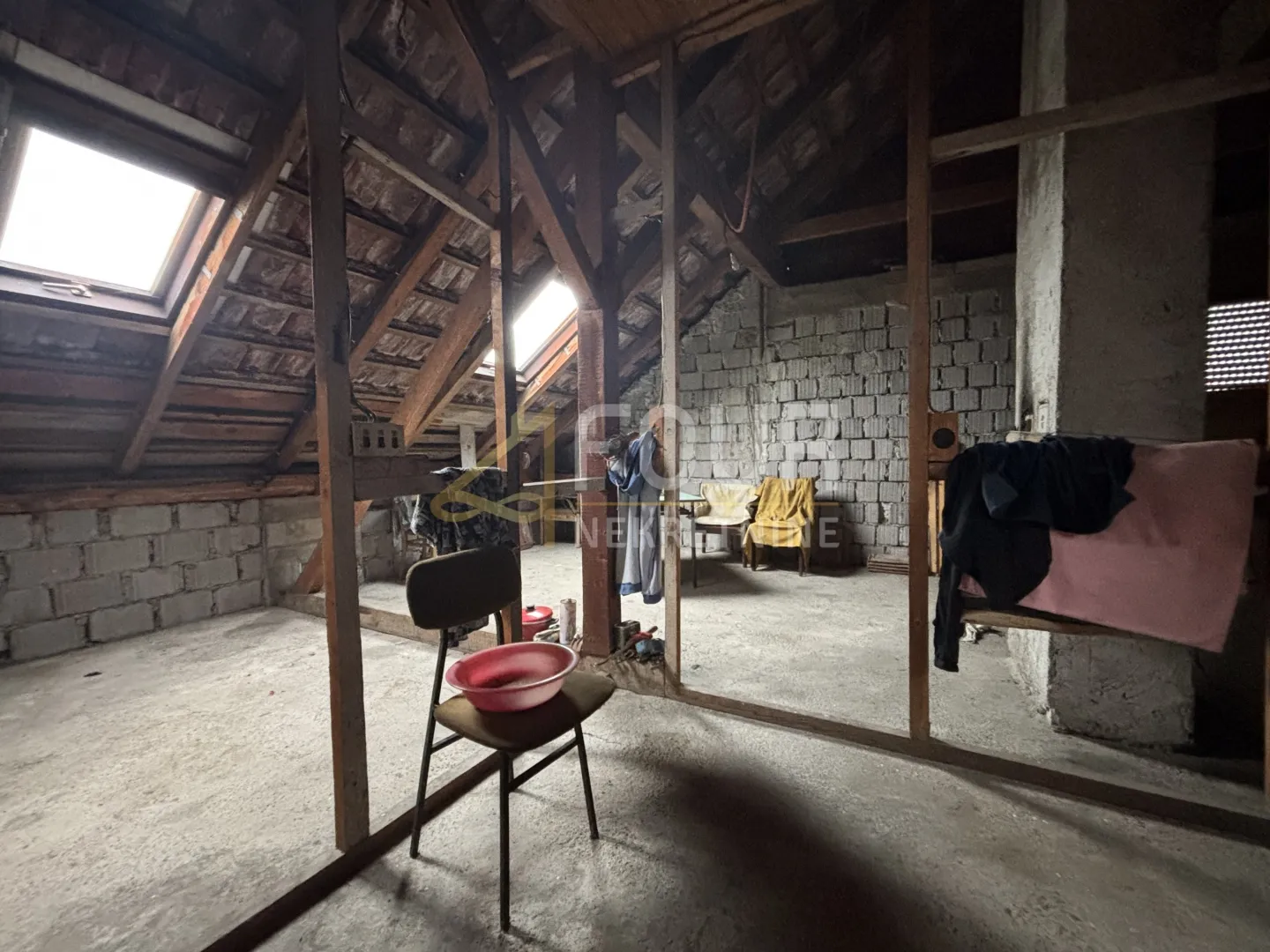 ogulin - centar, kuća stambeno poslovne namjene, garaža - slika 14