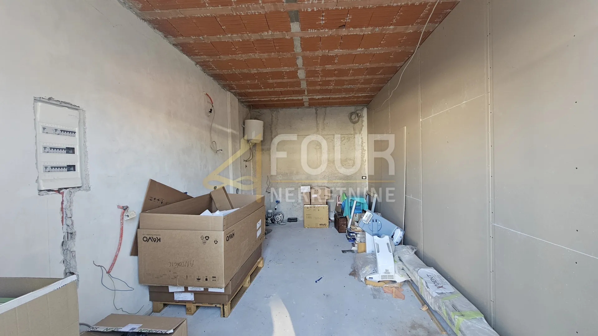zakup, viškovo - centar, dvoetažni poslovni prostor, 200m2 - slika 11