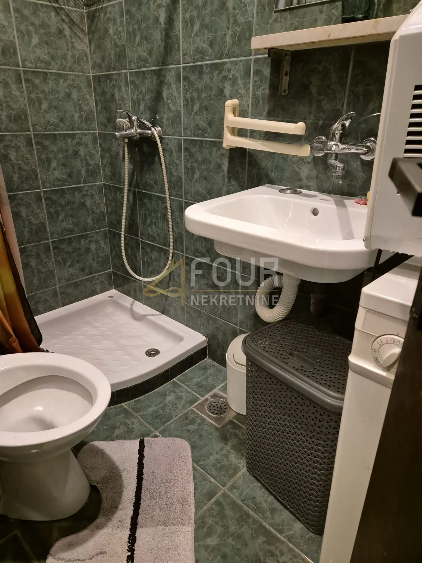 kastav, rešetari, kuća s 3 stana, 270m2, pogled na more - slika 20