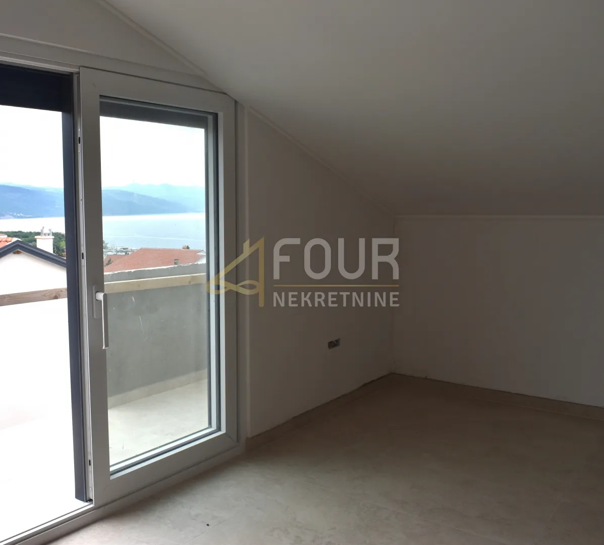novi vinodolski, etaža, 95.41m2, 3s+db - slika 2