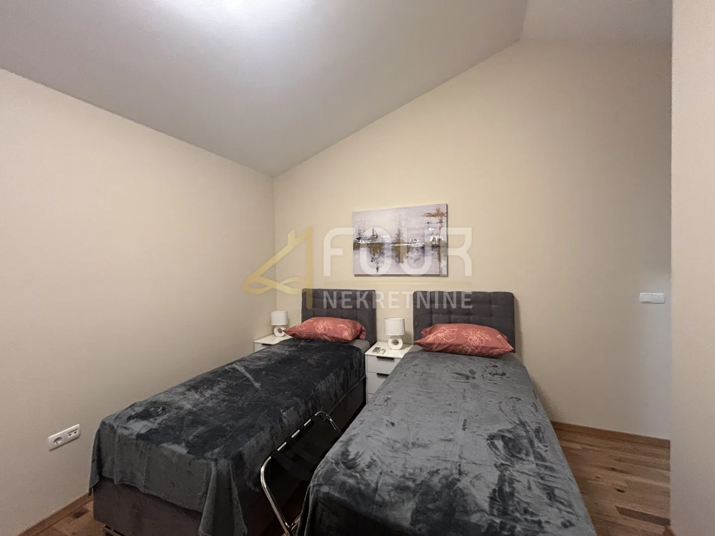 istra, barban - okolica, vila s bazenom, okućnica - slika 23