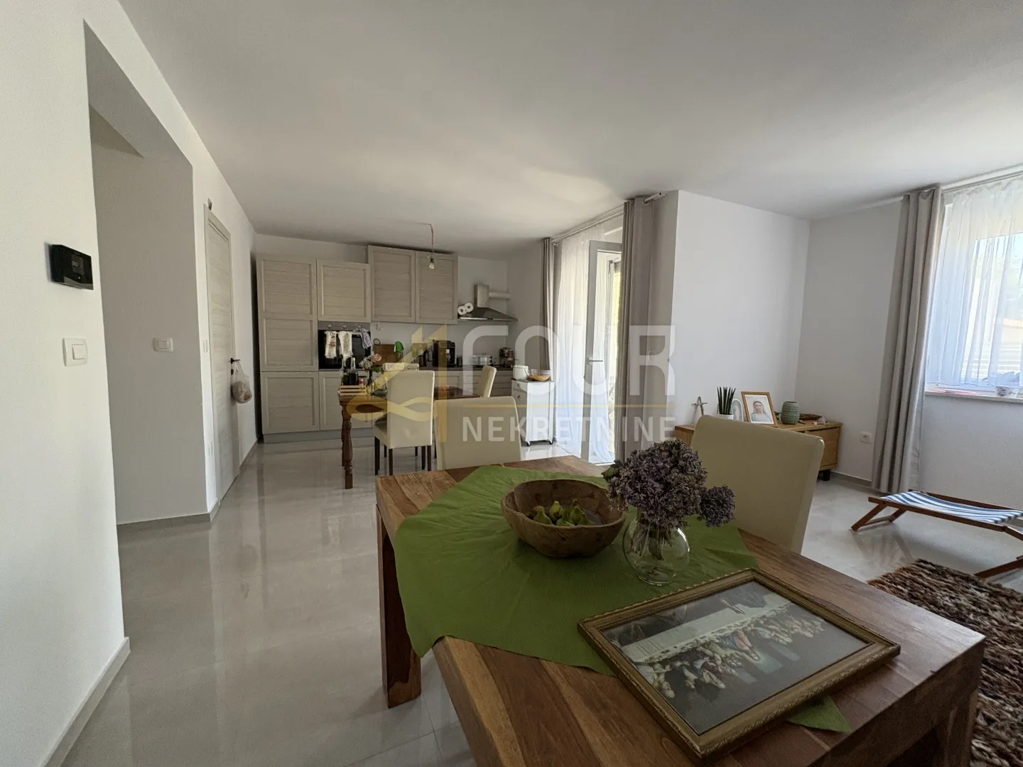 istra, šišan, novogradnja, 214m2, kuća s 2 stana + pomoćni objekt - slika 3