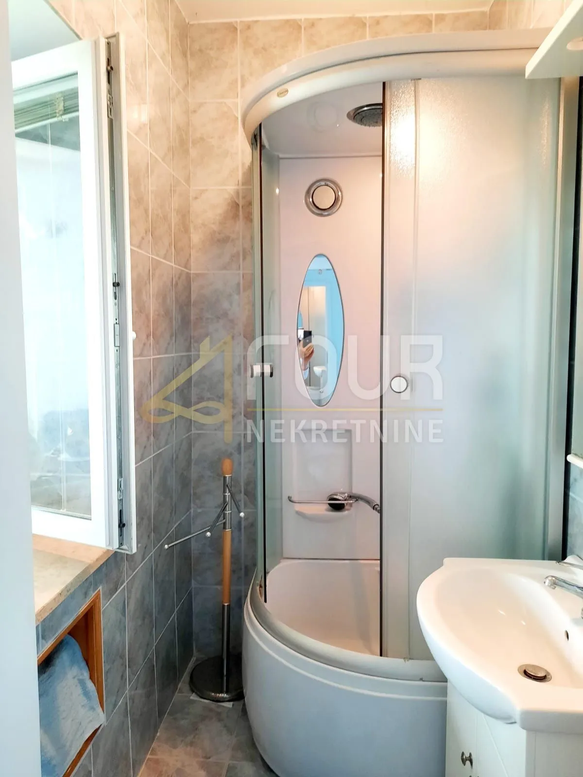 opatija, 127.20m2, 2 stana - 3s+db i 1s+db - slika 12