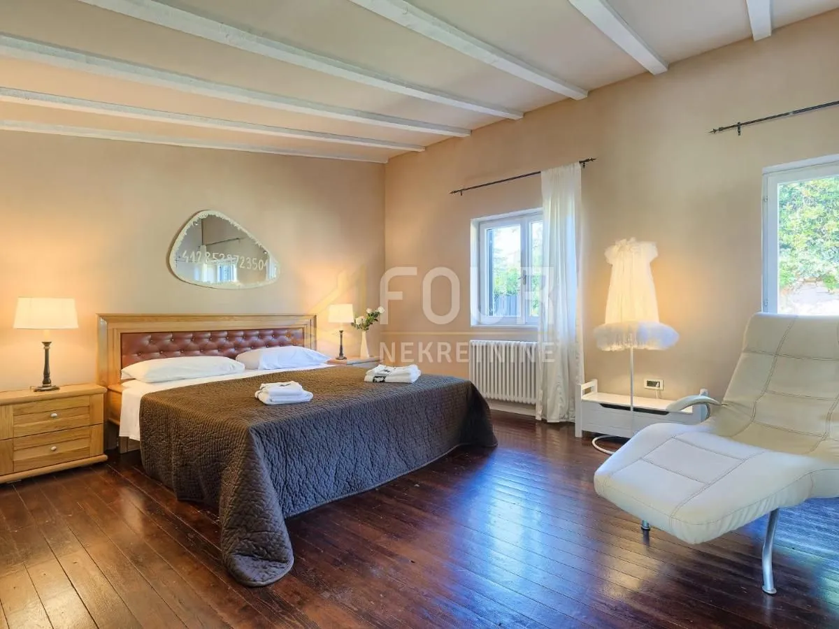 istra, umag, 1. red do mora, vila s bazenom - slika 11