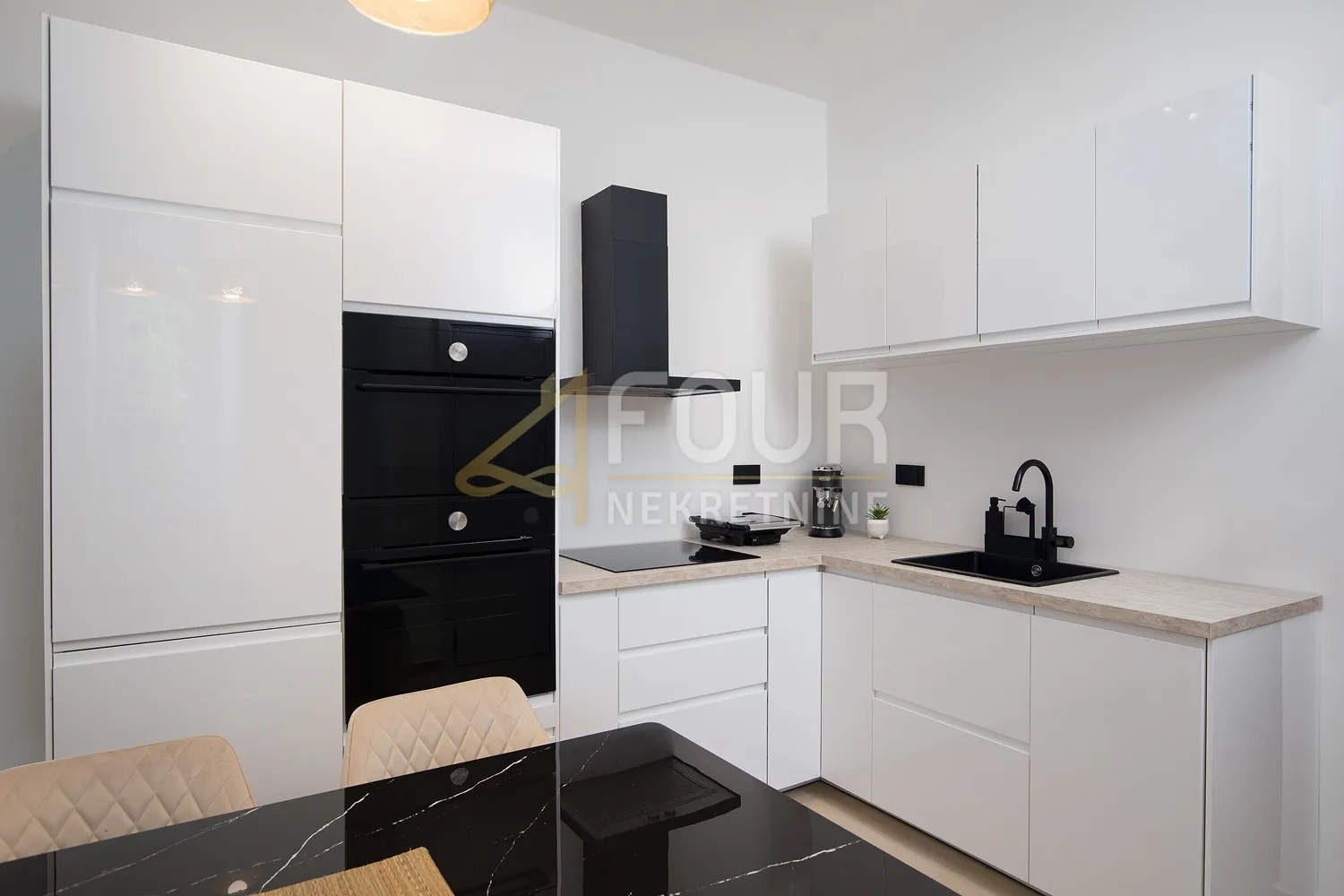 istra, pula - centar, 67.65m2, etaža - 2s+db, terasa, blizina arene! - slika 4
