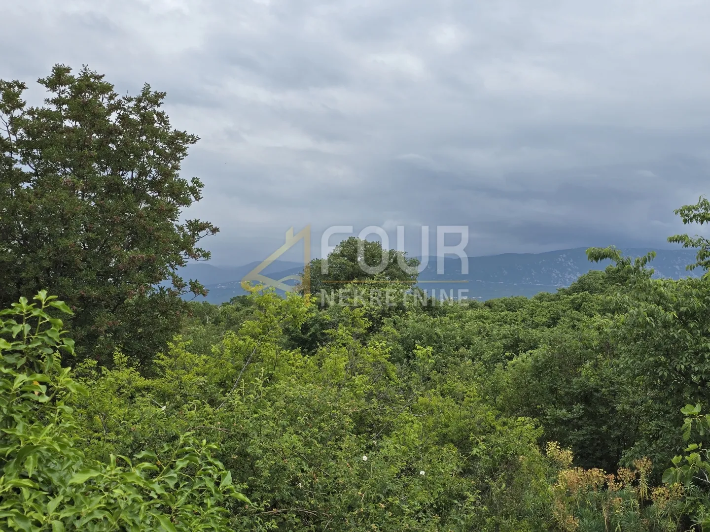 otok krk, omišalj, 445m2, građevinsko zemljište - slika 2