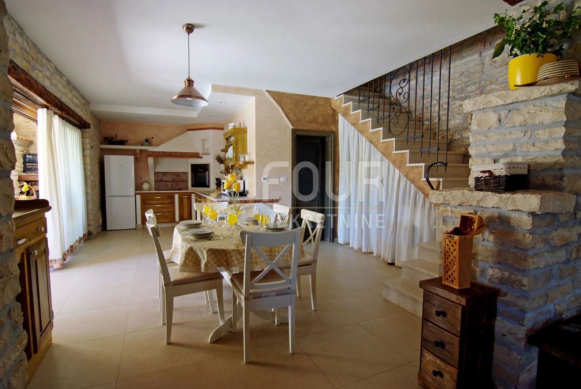 istra, barban, prekrasana vila s bazenom - slika 10