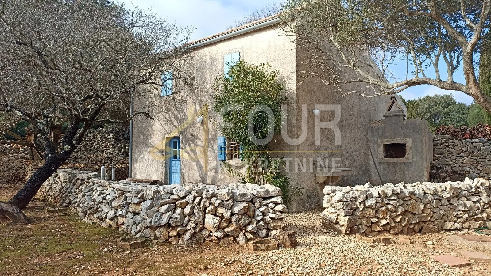 cres, imanje od 76.054m2 s kućom - slika 2