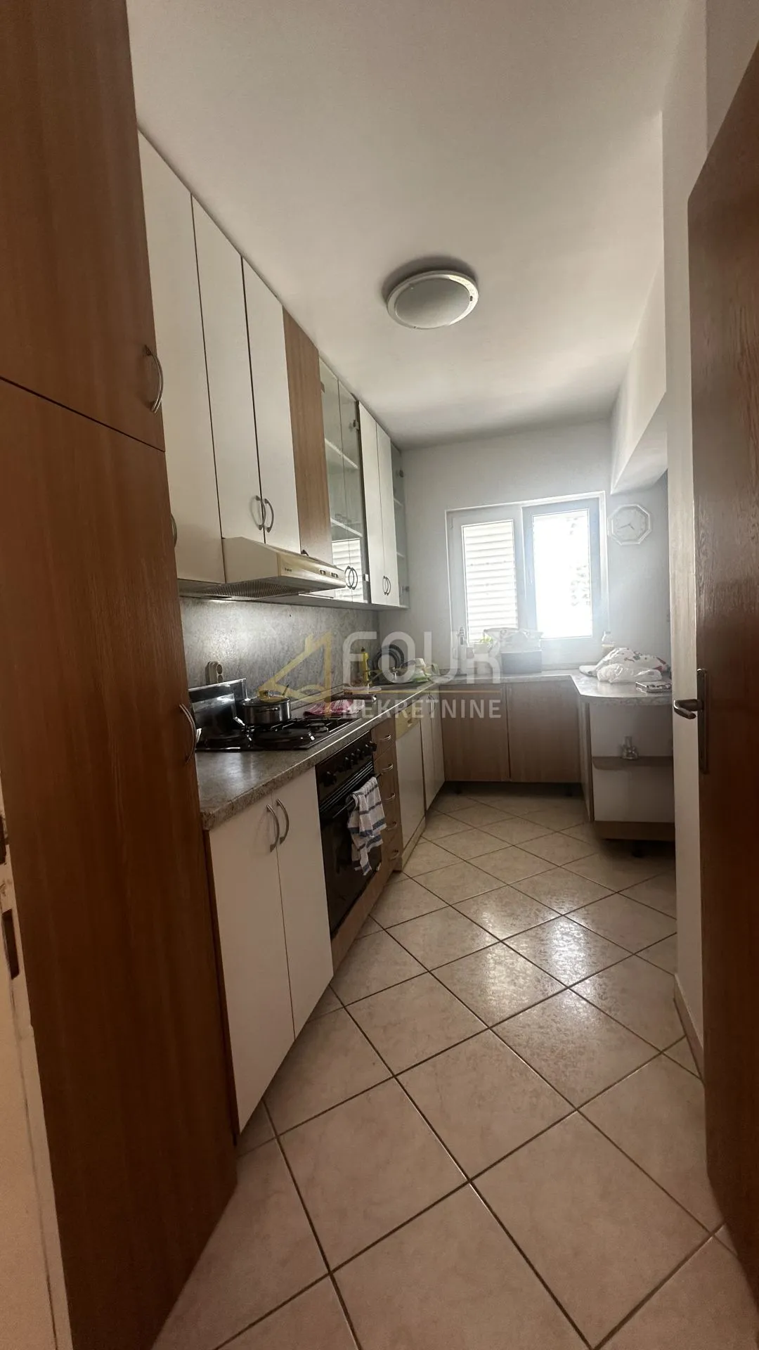otok rab, supetarska draga, kuća s 5 apartmana, 1. red do mora - slika 3