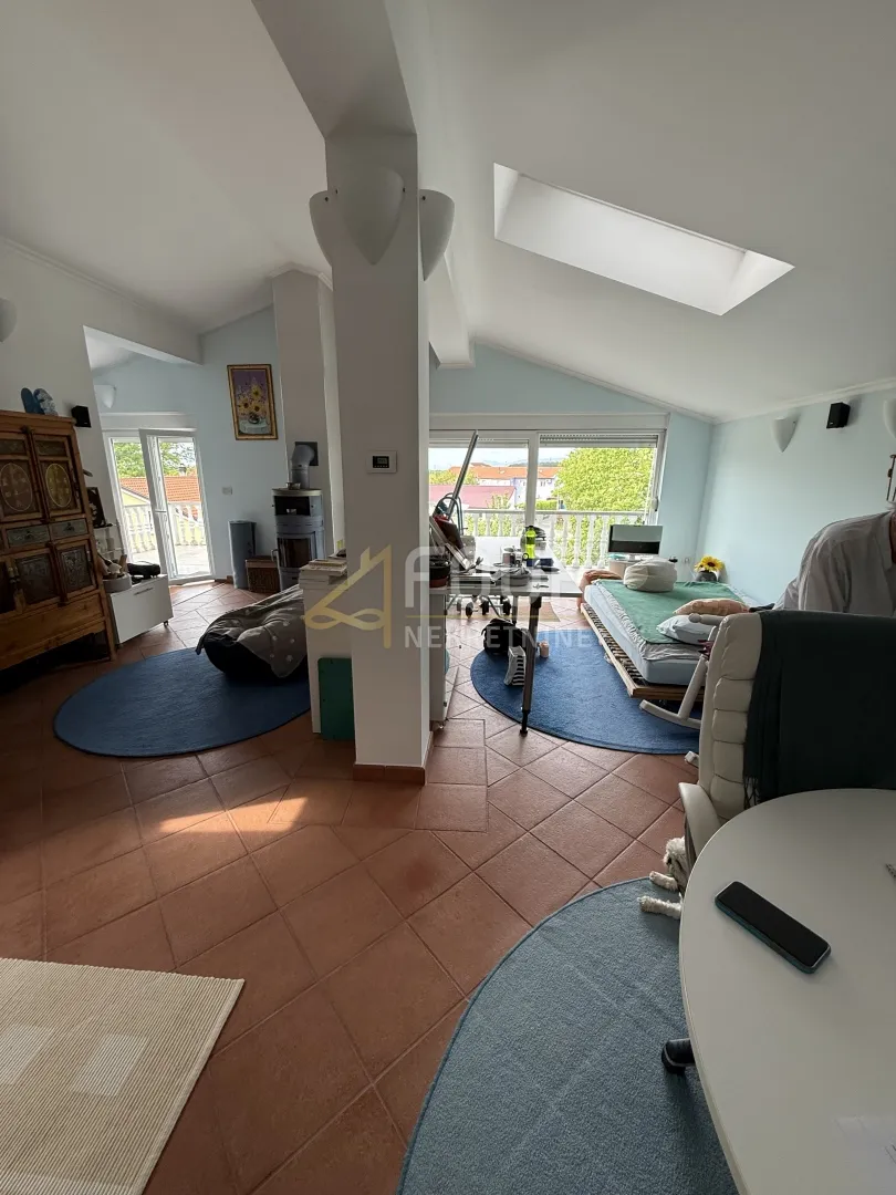 viškovo, saršoni, 2s+db, terasa, balkon i lođa - slika 9