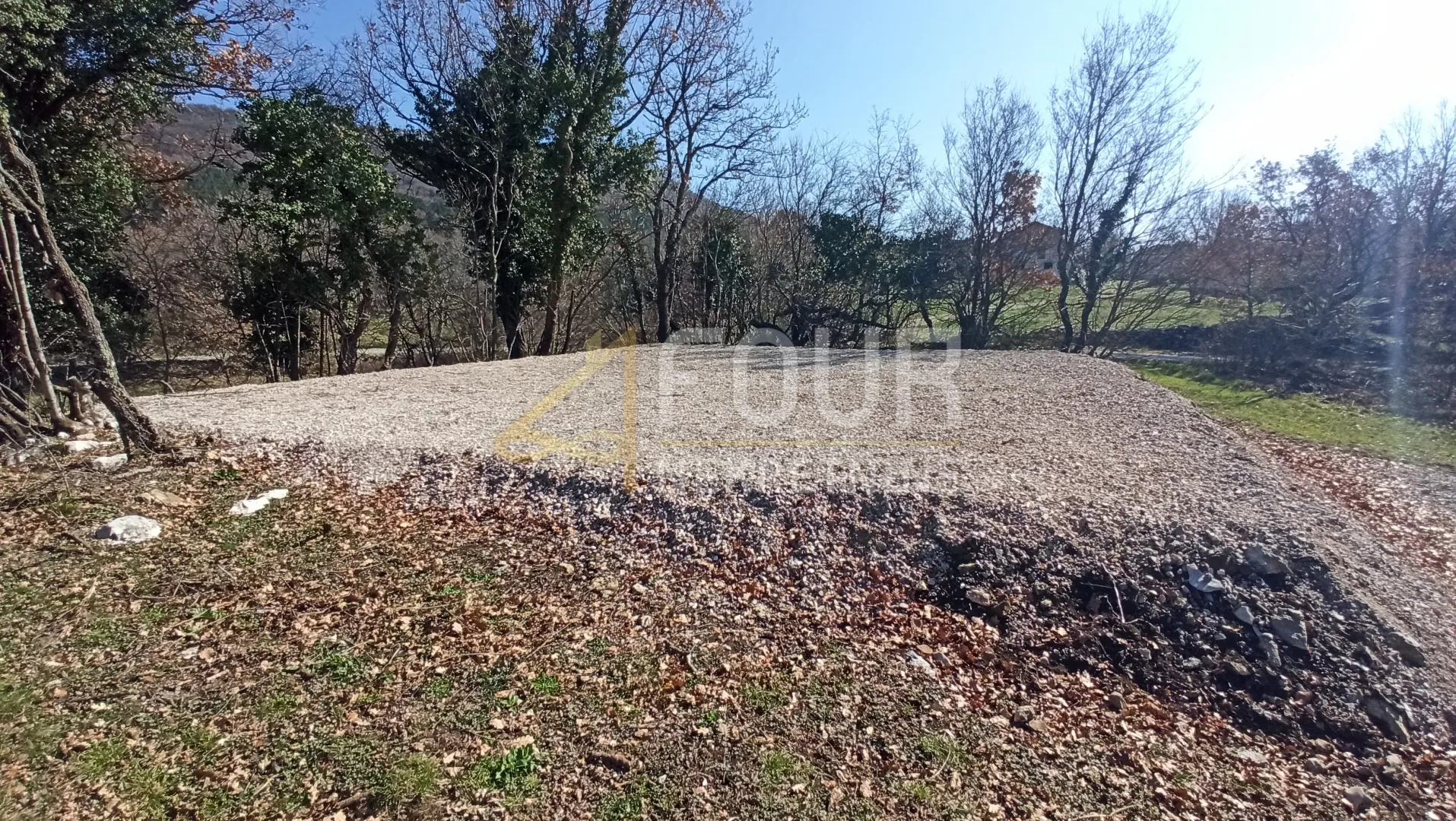 Istra, Roč, građevinsko zemljište, 569m2 - Roč, Buzet