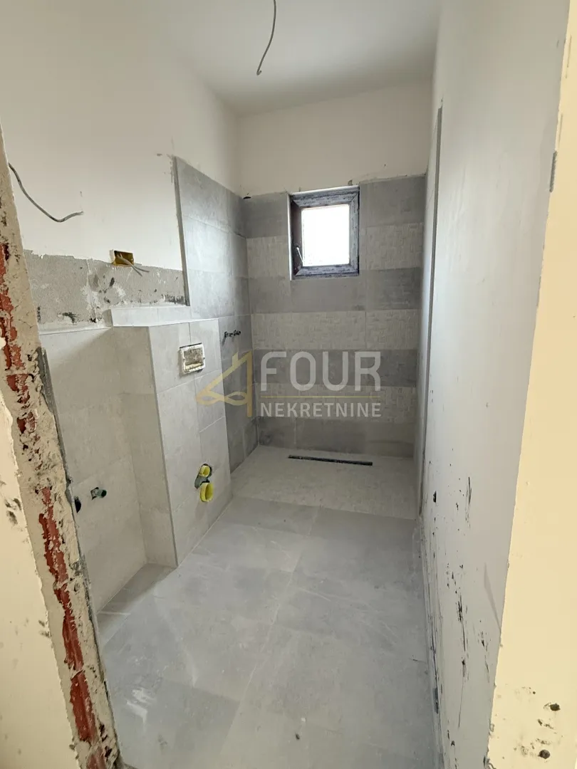poljane, samostojeća kuća s bazen, 300m2 - slika 19