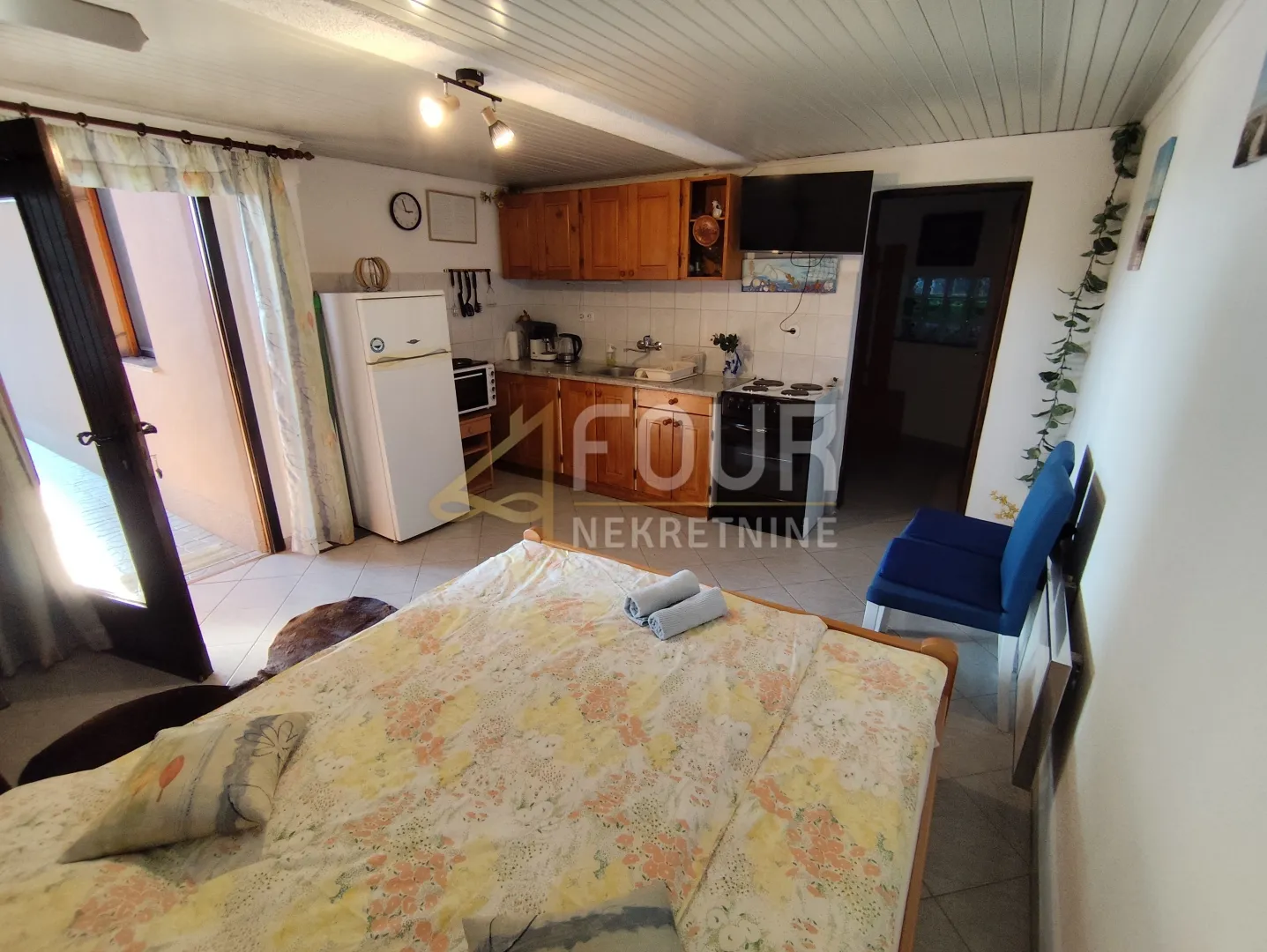 istra, medulin, 2 apartmana, okućnica, pogled na more - slika 15