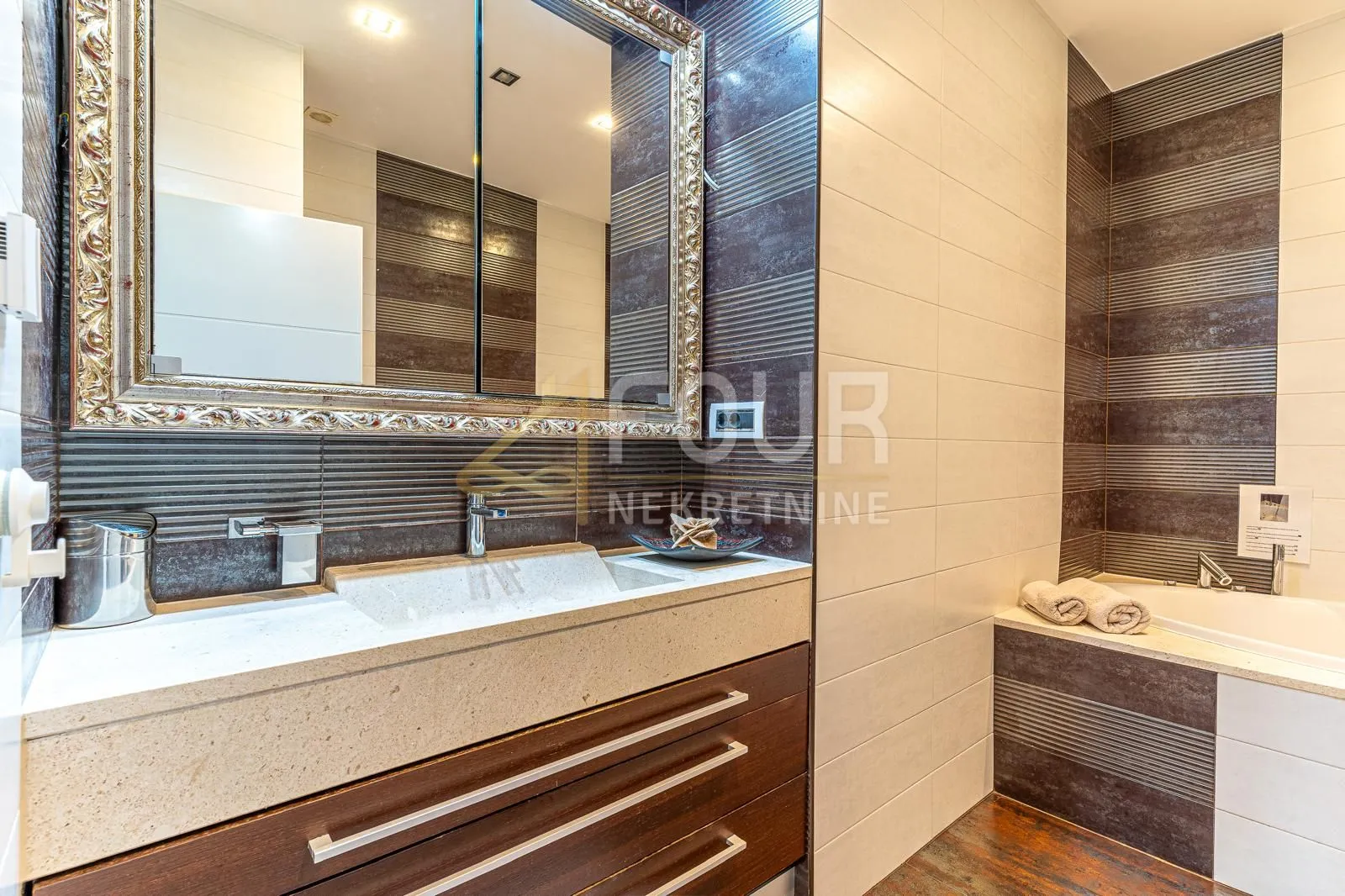 najam, rijeka, centar, 101.20m2, 2s+db, pogled na more - slika 14