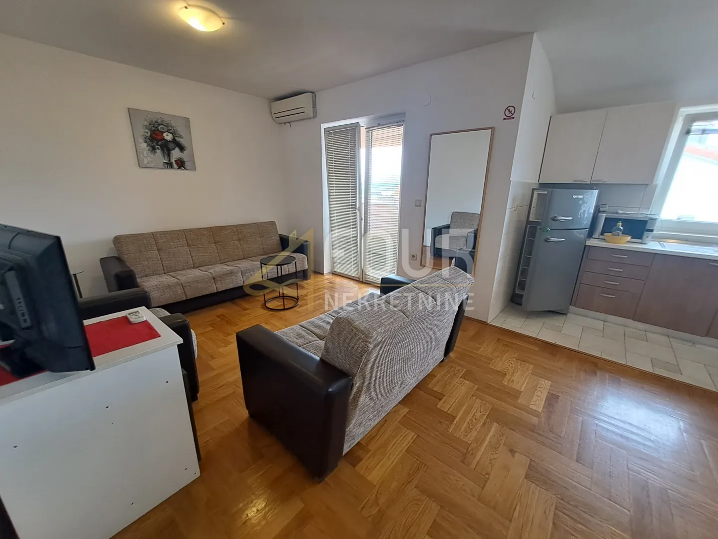 otok krk, malinska, 61m2, 2s+db, terasa - slika 2