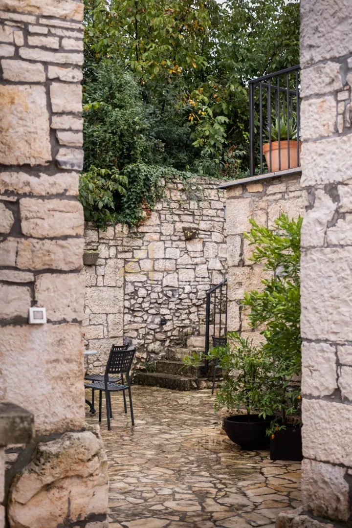 istra, tinjan, prekrasno imanje, dvije kamene kuće s bazenom - slika 10