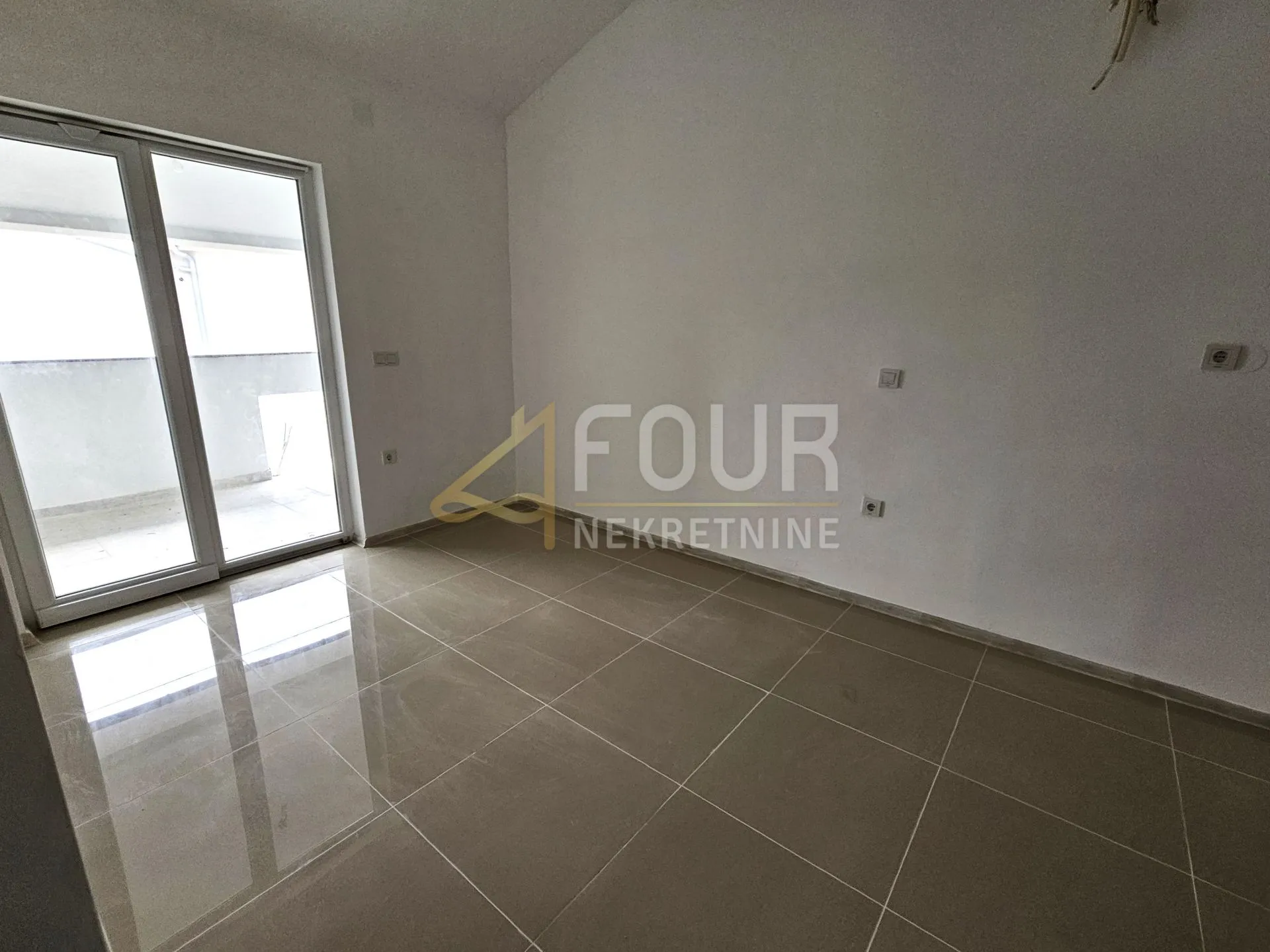 otok krk, šilo, novogradnja, 44.20m2, 1s+db, lođa, pogled na more - slika 7