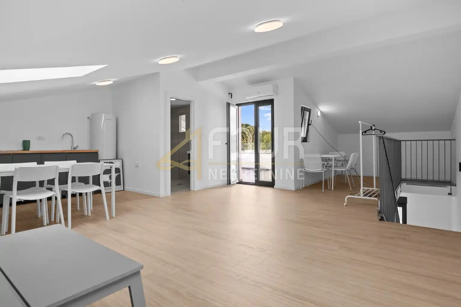 istra, poreč, 4s+db stan s terasom 180,32m2 - slika 6