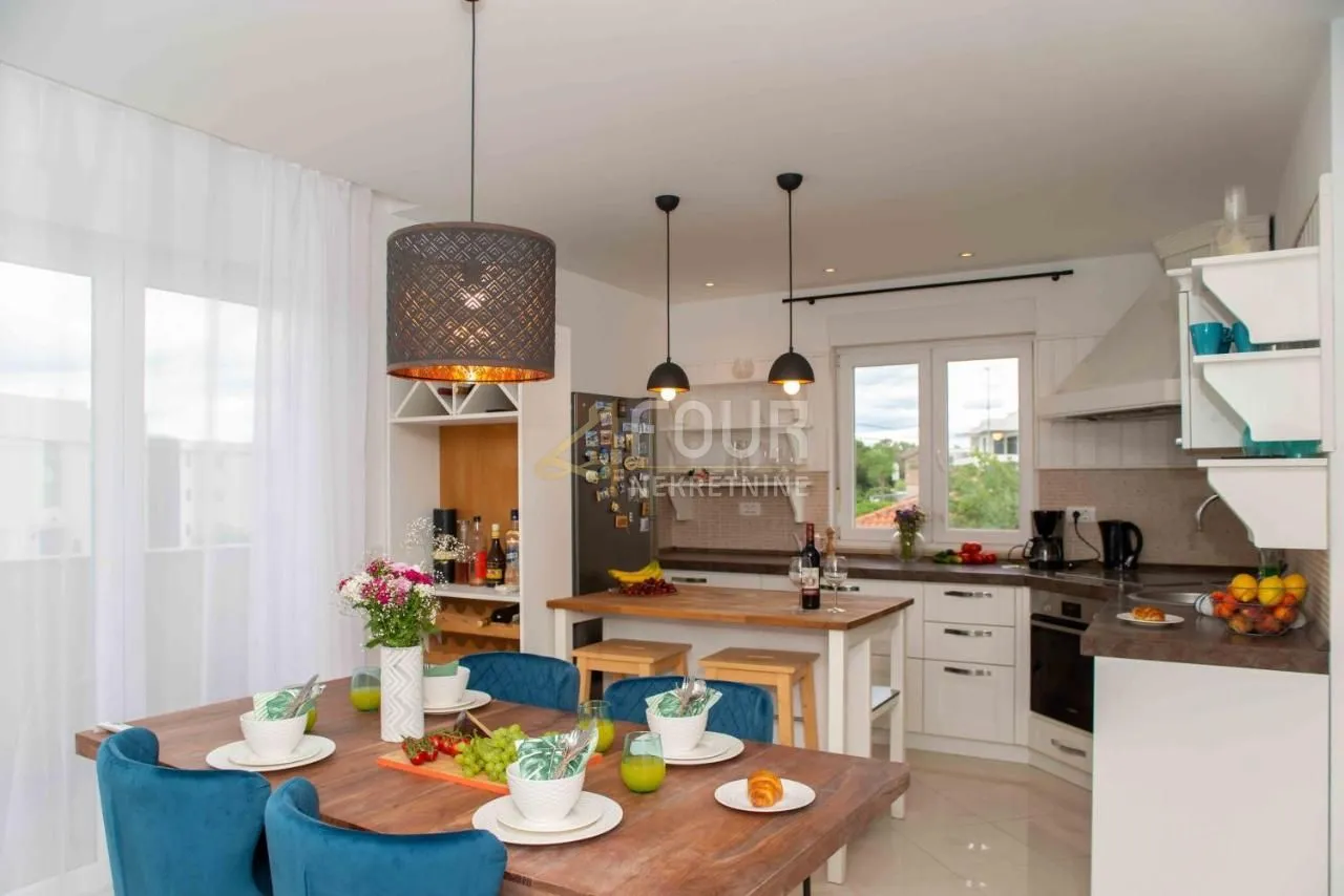 kostrena, 97.10m2, 3s+db, terasa, pogled - slika 2