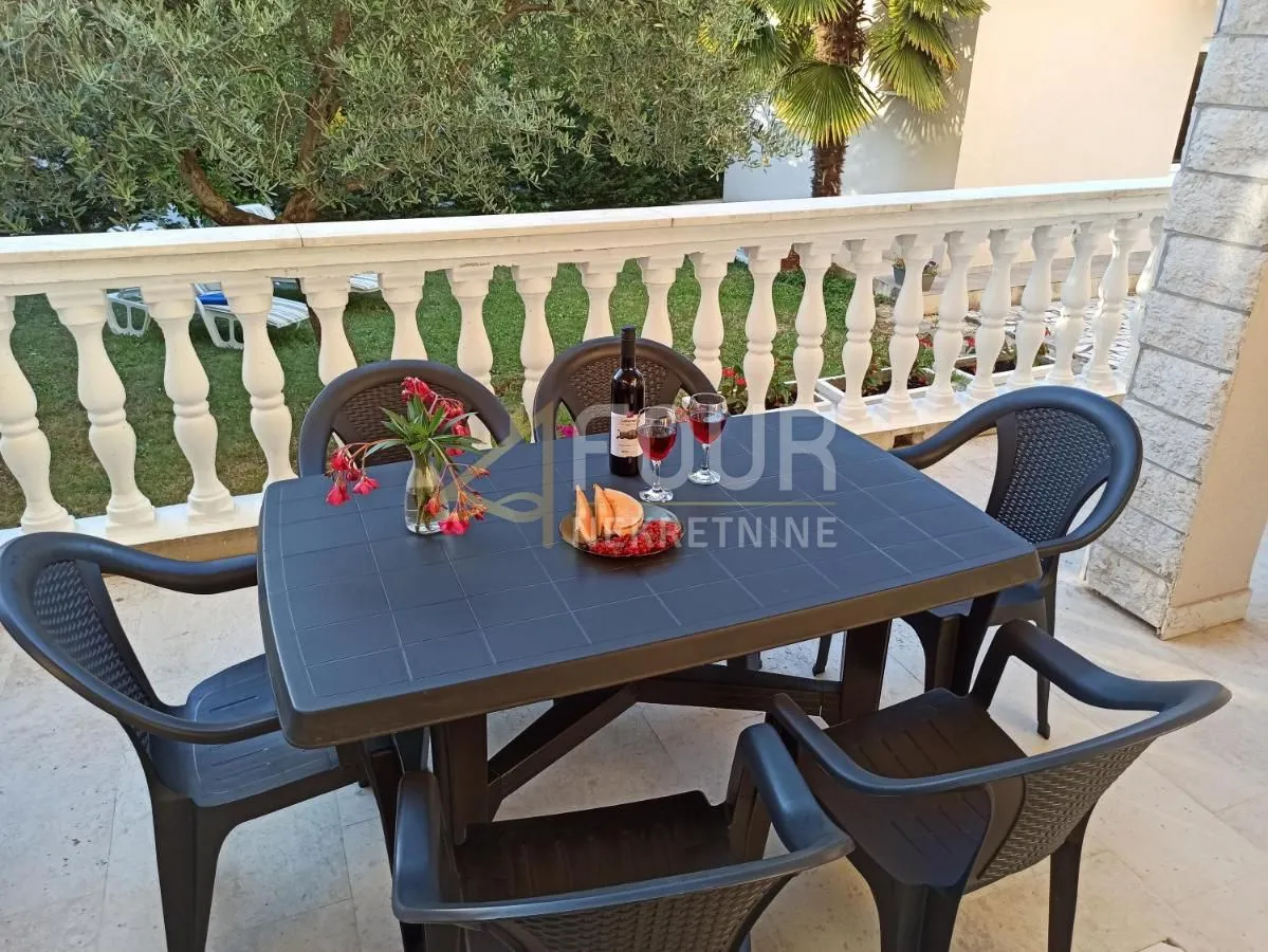 otok krk, malinska, kuća s 4 stana, bungalov, uređna okućnica, blizina mora - slika 6