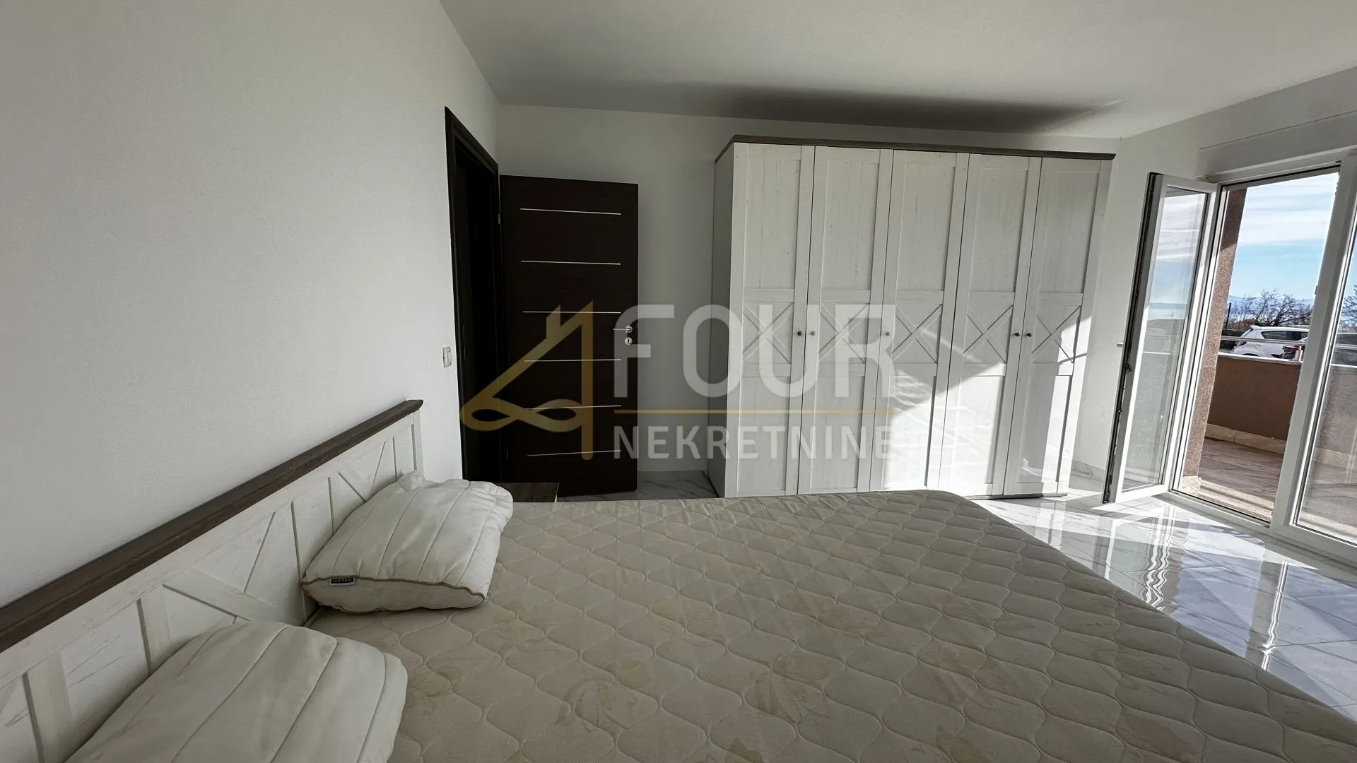 rijeka, srdoči, 3s+db, 132.26m2, terasa, okućnica - slika 4