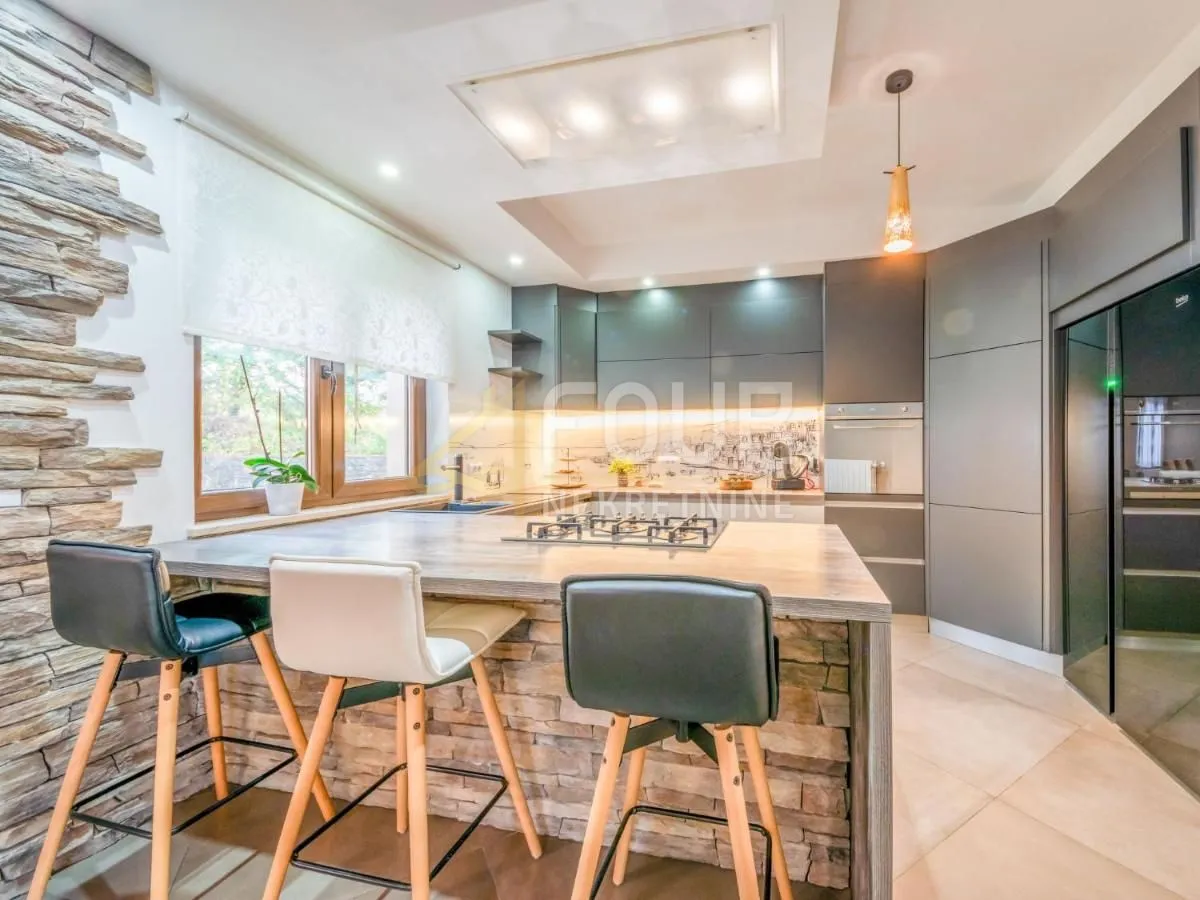 kastav, izvrsna novogradnja s bazenom, 282m2, garaža - slika 12