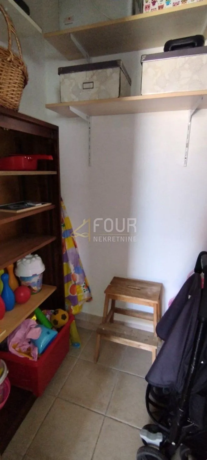 korčula, lumbarda, kuća s dva stana 180m od mora! - slika 7