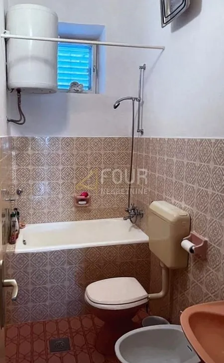 otok prvić, vodice, samostojeća kuća, 250m od mora i plaže - slika 23